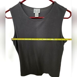 LOFT sleeveless gray top, size M, easy care, versatile. GUC.